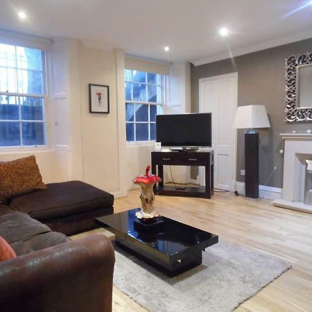 West End -Stunning, 2 Bedroom, Main Door Flat With Private Parking Glasgow Dış mekan fotoğraf