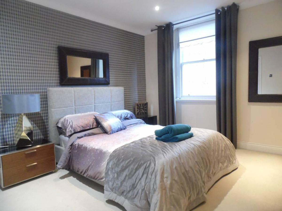 West End -Stunning, 2 Bedroom, Main Door Flat With Private Parking Glasgow Dış mekan fotoğraf